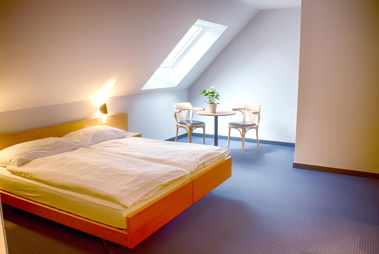 Gasthof Muehle Aesch  Buitenkant foto